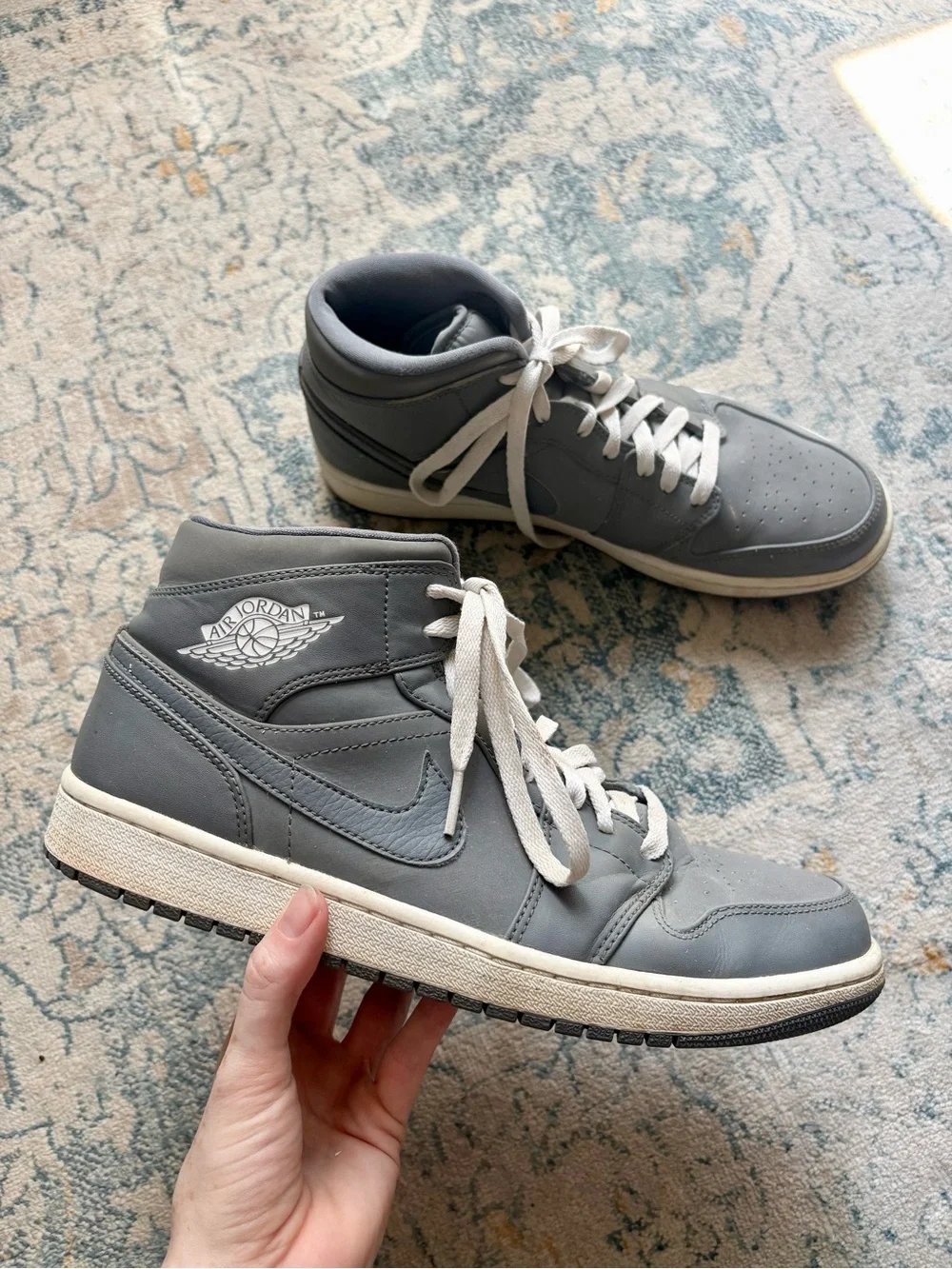 Nike Air Jordan 1 Retro Mid Cool Grey High Top Sneakers Casual Size Men’s 10